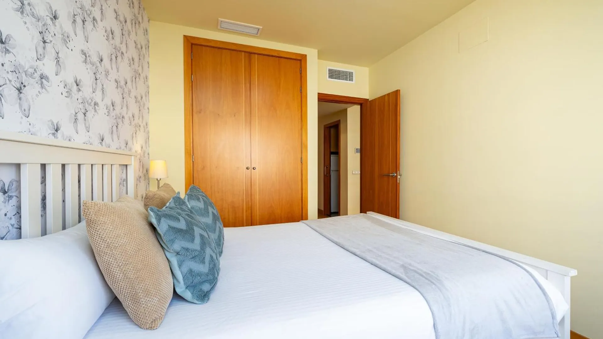 Apartment Holidays2Malaga Eslava High Speed Wifi Spain
