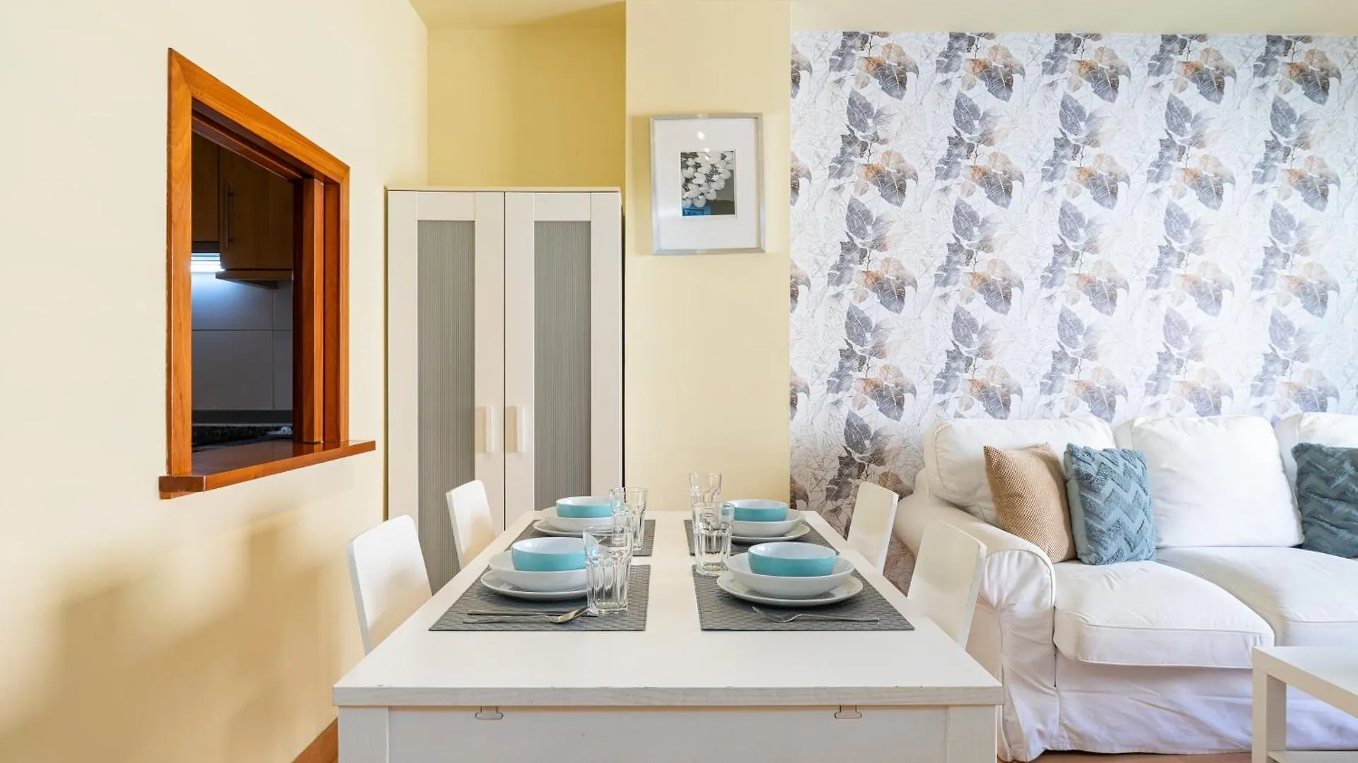 Holidays2Malaga Eslava High Speed Wifi 0*, Malaga Spain